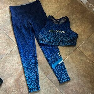 Peloton Blue & Teal Pebble-Print Active Set - Bra & Leggings